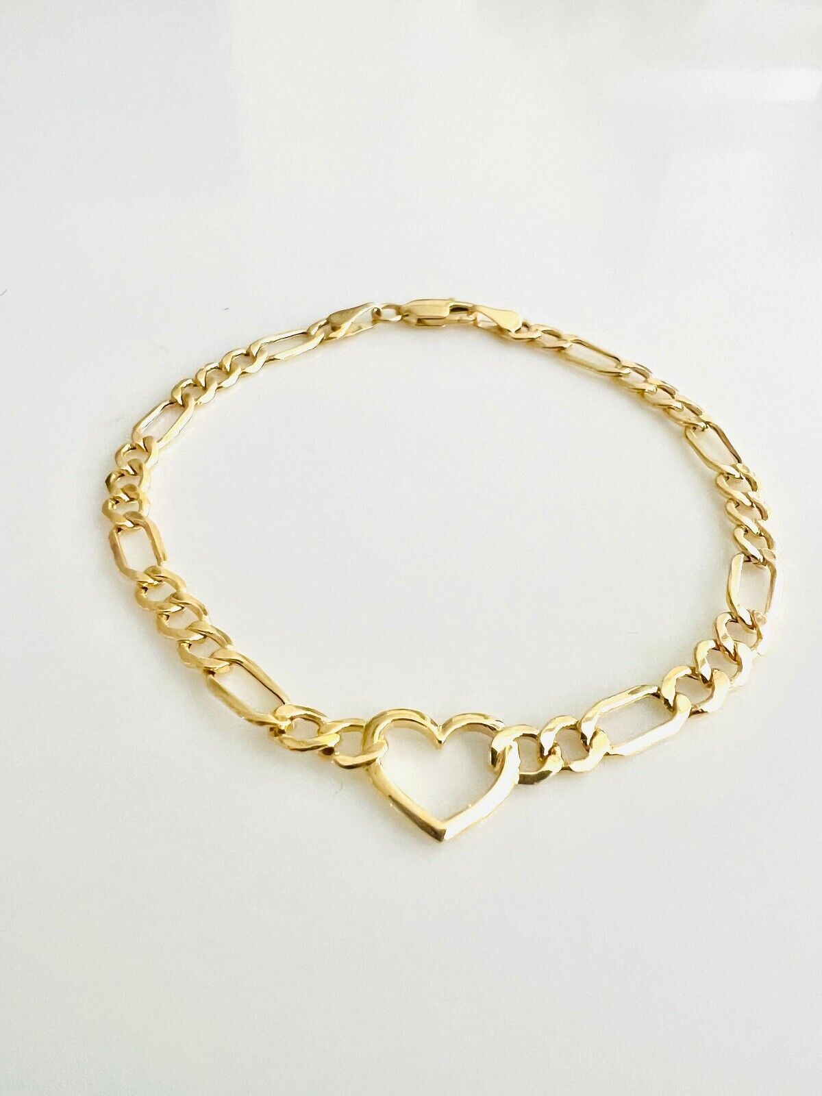 14k Yellow Gold Heart Chain Bracelet - 7 Inch Figaro Link Bracelet with Heart